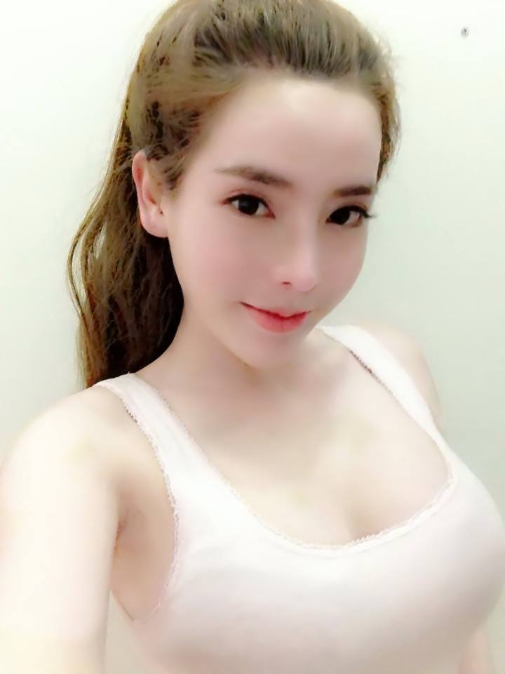 夜夜嗨av一區(qū)二區(qū)四季av網(wǎng)站