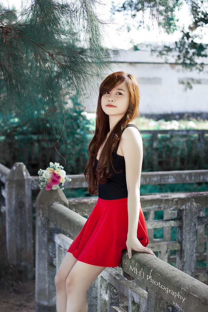 鏡中人英迪婭·埃斯利