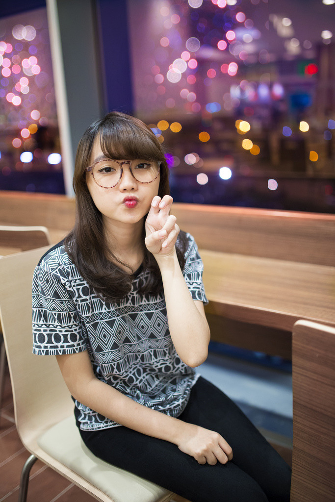 扛起小龍女雙腿進進出出