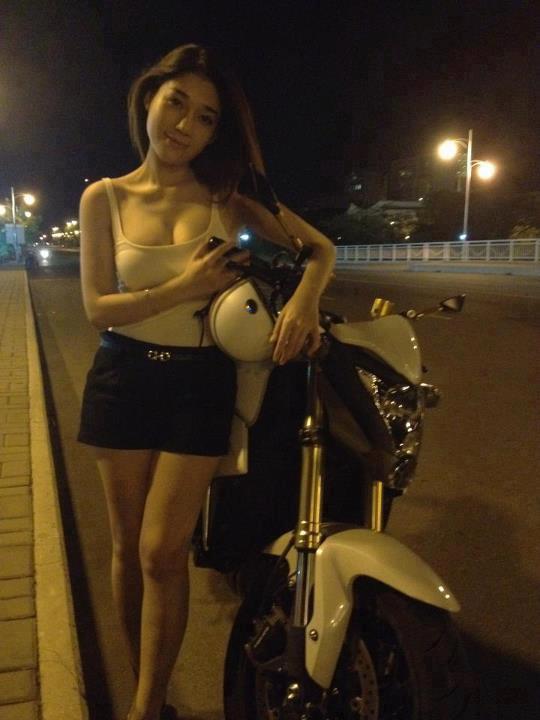 喝美女的尿