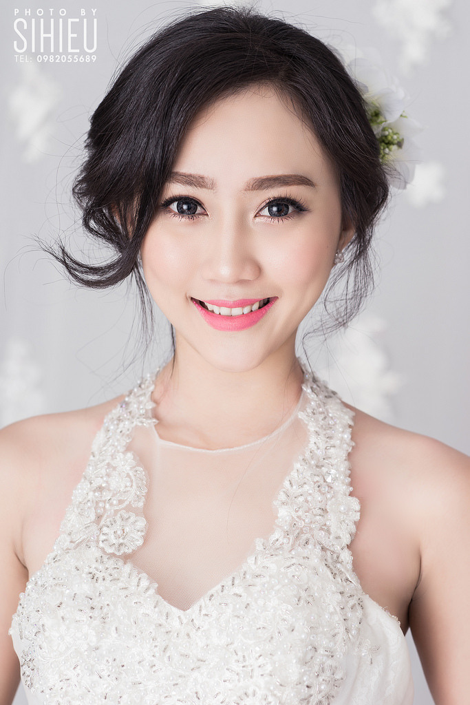 巨大粗物挺進(jìn)寡婦