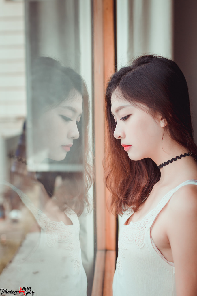 男女強(qiáng)吻摸下面掀裙子